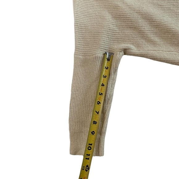 Dreamers by Debut Cream Sweater size S/M - Picture 10 of 14